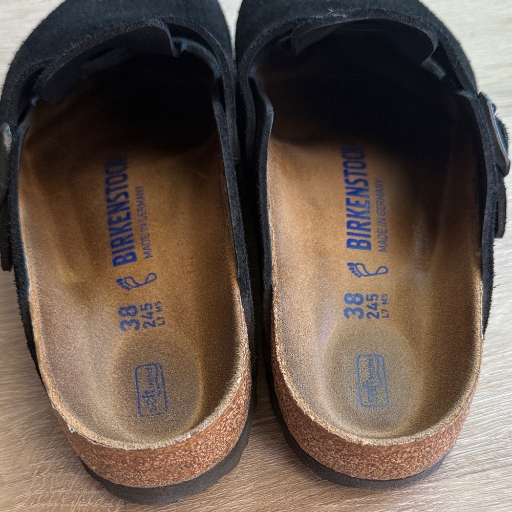 Birkenstock Soft Footbed: Black Suede - Picture 7 of 8